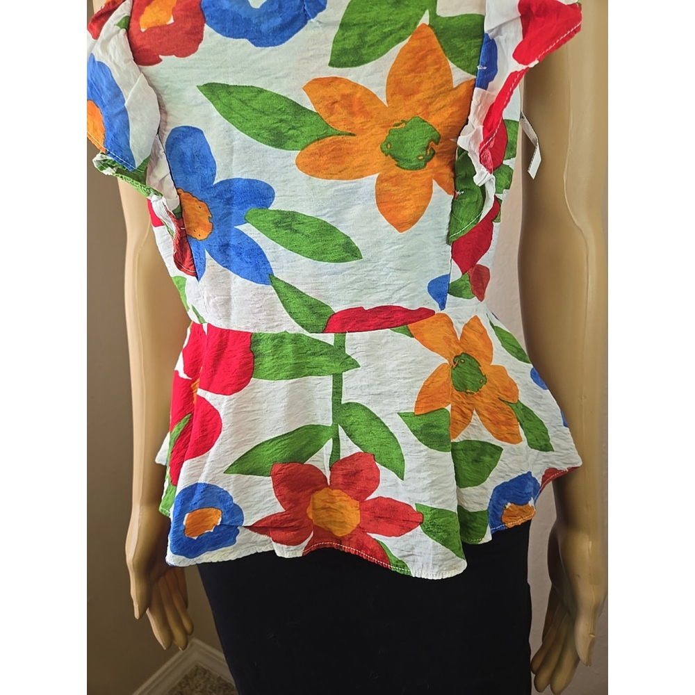 Skies are Blue Women's White Floral The Picnic Rffle Peplum Top Size Small - Picture 4 of 10